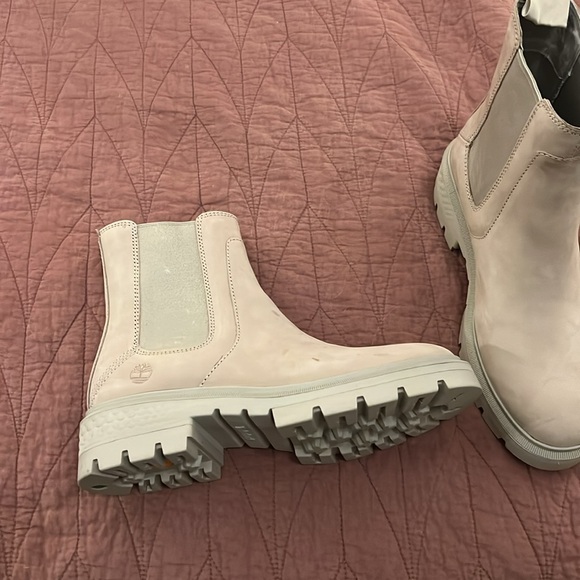 Timberland Carnaby Cool Chelsea Boots - Picture 2 of 4